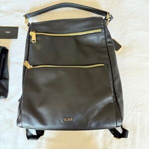 Tumi VOYAGEUR Liv Leather Backpack/Tote